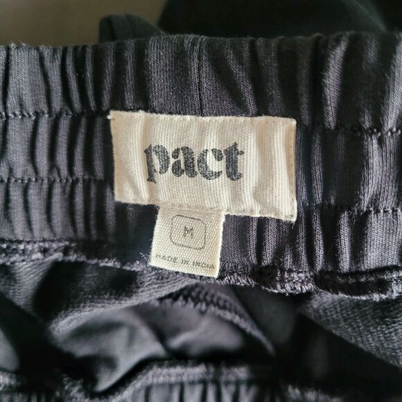 PACT Organic Cotton The Studio Curved Hem Shorts Medium Black Active Athleisure - Picture 2 of 8
